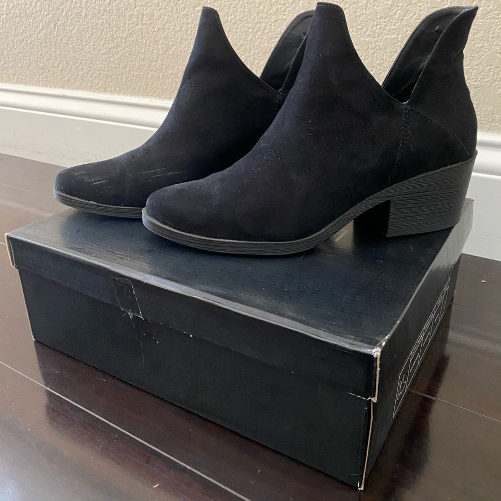 Forever 21 Booties - Picture 2 of 5